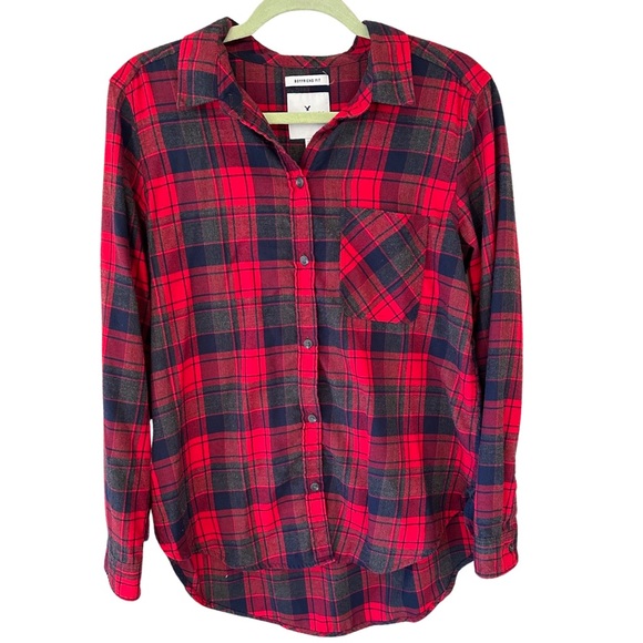 American Eagle Outfitters Red and Blue Plaid Button Down Shirt - Picture 2 of 4